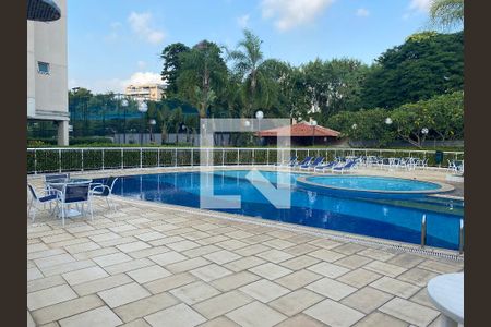 Apartamento para alugar com 171m², 3 quartos e 2 vagas Apartamento para alugar com 171m², 3 quartos e 2 vagasÁrea comum - Piscina