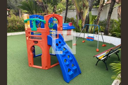 Apartamento para alugar com 171m², 3 quartos e 2 vagas Apartamento para alugar com 171m², 3 quartos e 2 vagasÁrea Comum - Playground