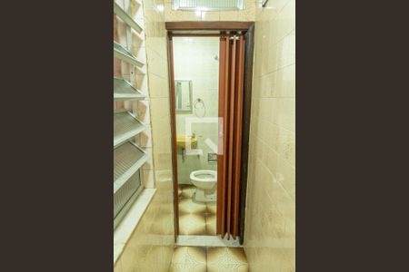 Casa à venda com 160m², 4 quartos e sem vaga Casa à venda com 160m², 4 quartos e sem vagaBanheiro 2