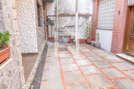 Casa à venda com 160m², 4 quartos e sem vaga Casa à venda com 160m², 4 quartos e sem vagaGaragem