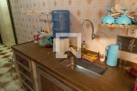 Casa à venda com 160m², 4 quartos e sem vaga Casa à venda com 160m², 4 quartos e sem vagaCozinha