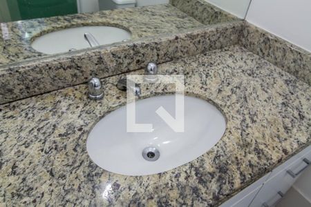 Apartamento para alugar com 66m², 2 quartos e 1 vagaDetalhe do Banheiro da Suite