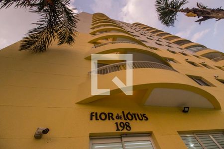 Apartamento para alugar com 66m², 2 quartos e 1 vagaFachada do bloco