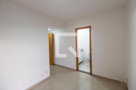 Apartamento para alugar com 66m², 2 quartos e 1 vagaSuíte