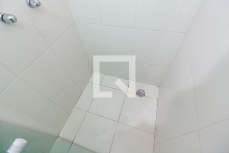 Apartamento para alugar com 66m², 2 quartos e 1 vagaDetalhe banheiro