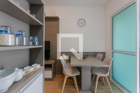 Sala de apartamento para alugar com 1 quarto, 43m² em Tarumã, Curitiba