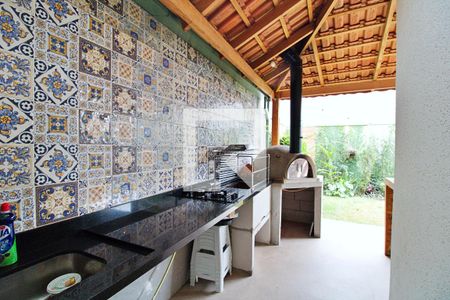 Casa à venda com 220m², 4 quartos e 4 vagasÁrea comum - Churrasqueira