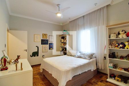 Casa à venda com 220m², 4 quartos e 4 vagasSuíte 3