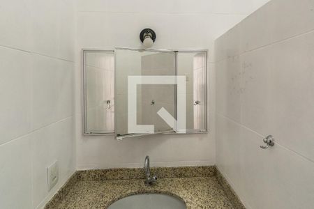 Apartamento para alugar com 62m², 2 quartos e sem vaga Apartamento para alugar com 62m², 2 quartos e sem vagaBanheiro - Armário