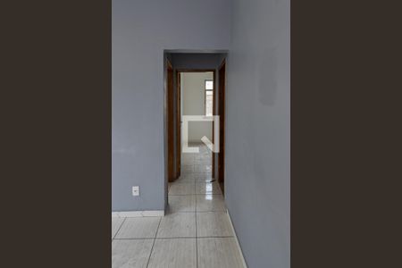 Sala - Corredor de apartamento para alugar com 2 quartos, 62m² em Olaria, Rio de Janeiro