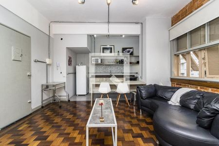 Sala/Quarto de kitnet/studio à venda com 1 quarto, 37m² em Centro Histórico, Porto Alegre