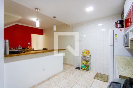 Casa à venda com 312m², 6 quartos e 6 vagasCasa 2 - Cozinha