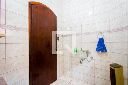 Casa à venda com 312m², 6 quartos e 6 vagasCasa 2 - Banheiro