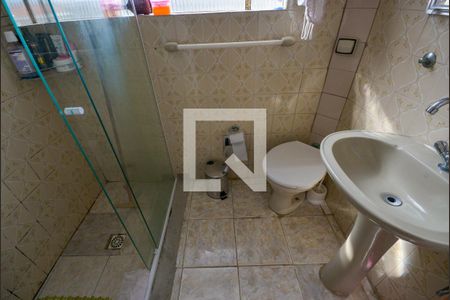 Casa à venda com 193m², 6 quartos e 2 vagasBanheiro