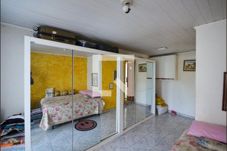 Casa à venda com 193m², 6 quartos e 2 vagasQuarto 4