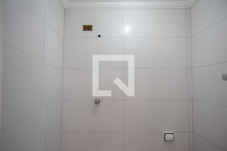 Banheiro de kitnet/studio para alugar com 1 quarto, 36m² em Aparecida, Santos