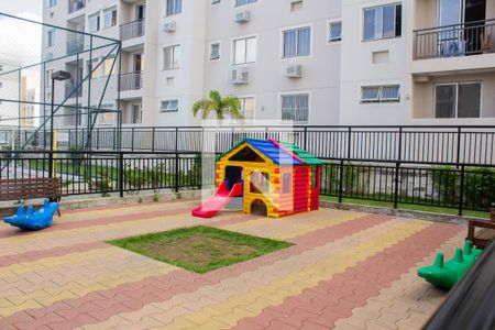 Apartamento para alugar com 50m², 2 quartos e 1 vaga Apartamento para alugar com 50m², 2 quartos e 1 vagaÁrea Comum - Playground