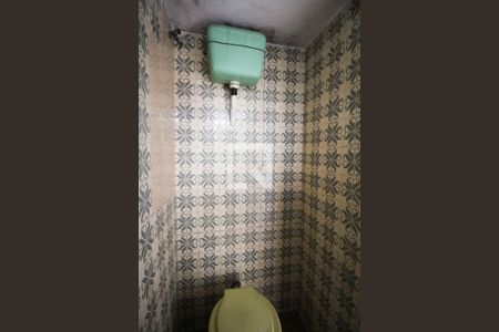 Casa à venda com 100m², 2 quartos e 2 vagasBanheiro de Serviço