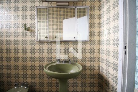 Casa à venda com 100m², 2 quartos e 2 vagasBanheiro