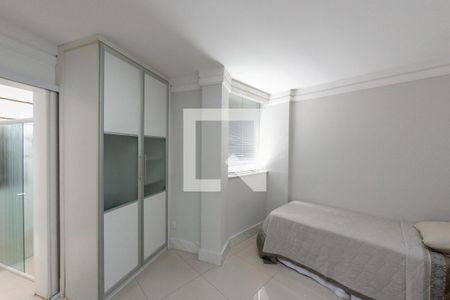 Apartamento à venda com 220m², 5 quartos e 4 vagasQuarto 3
