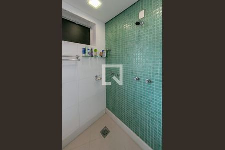 Apartamento à venda com 220m², 5 quartos e 4 vagasBanheiro da Suíte