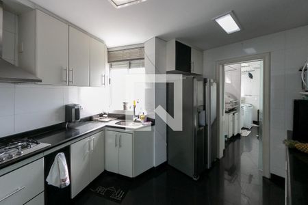 Apartamento à venda com 220m², 5 quartos e 4 vagasCozinha