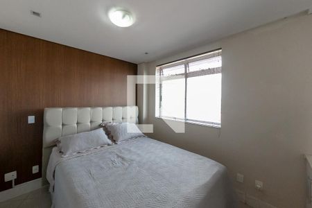 Apartamento à venda com 220m², 5 quartos e 4 vagasQuarto Suíte