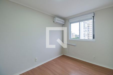 Quarto 2 de apartamento para alugar com 3 quartos, 68m² em Jardim Carvalho, Porto Alegre
