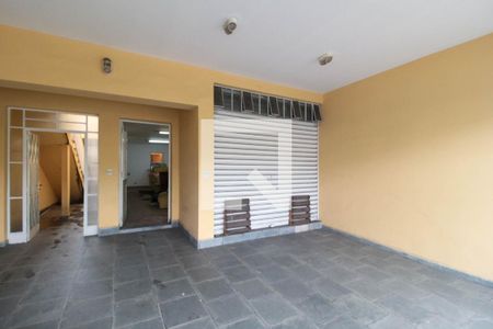 Casa à venda com 340m², 5 quartos e 8 vagas Casa à venda com 340m², 5 quartos e 8 vagasGaragem