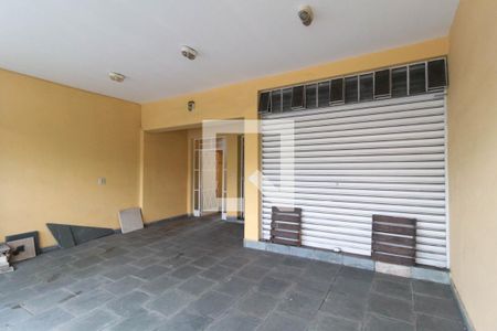 Casa à venda com 340m², 5 quartos e 8 vagas Casa à venda com 340m², 5 quartos e 8 vagasGaragem