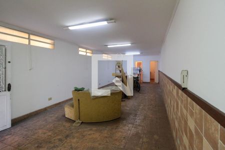 Casa à venda com 340m², 5 quartos e 8 vagas Casa à venda com 340m², 5 quartos e 8 vagasGaragem