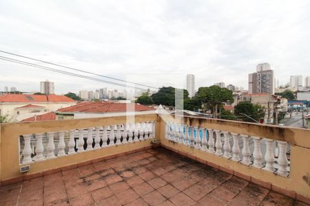 Casa à venda com 340m², 5 quartos e 8 vagas Casa à venda com 340m², 5 quartos e 8 vagasTerraço