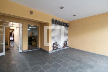 Casa à venda com 340m², 5 quartos e 8 vagas Casa à venda com 340m², 5 quartos e 8 vagasGaragem