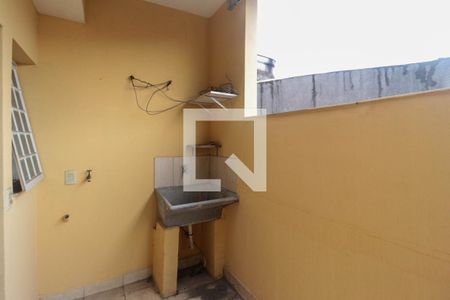 Casa à venda com 340m², 5 quartos e 8 vagas Casa à venda com 340m², 5 quartos e 8 vagasÁrea de Serviço