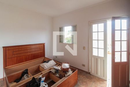 Casa à venda com 340m², 5 quartos e 8 vagas Casa à venda com 340m², 5 quartos e 8 vagasQuarto