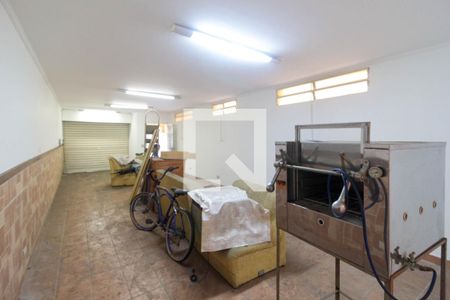 Casa à venda com 340m², 5 quartos e 8 vagas Casa à venda com 340m², 5 quartos e 8 vagasGaragem