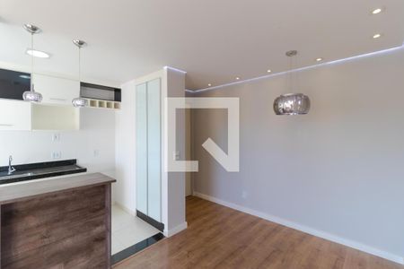 Salas de apartamento à venda com 2 quartos, 47m² em Vila Satúrnia, Campinas