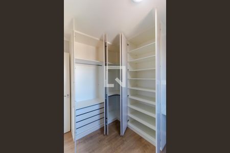 Apartamento à venda com 47m², 2 quartos e 1 vagaQuarto 01 - Armário