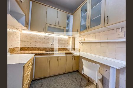 Apartamento para alugar com 79m², 2 quartos e 1 vagaCozinha