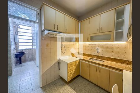 Apartamento para alugar com 79m², 2 quartos e 1 vagaCozinha