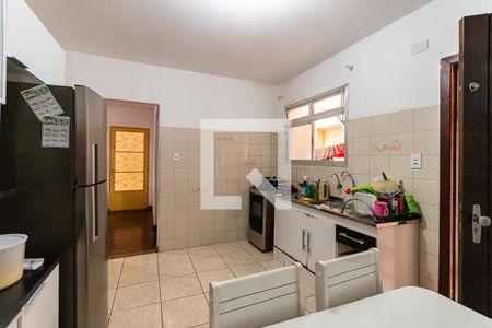 Casa à venda com 426m², 3 quartos e 3 vagasCozinha 