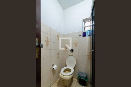 Casa à venda com 426m², 3 quartos e 3 vagasBanheiro 