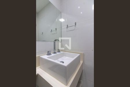 Apartamento à venda com 46m², 2 quartos e 1 vaga Apartamento à venda com 46m², 2 quartos e 1 vagaBanheiro
