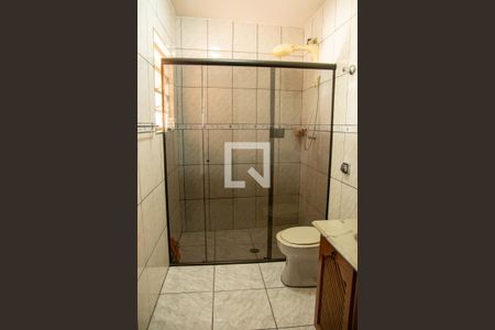 Casa à venda com 230m², 3 quartos e 2 vagasBanheiro 1