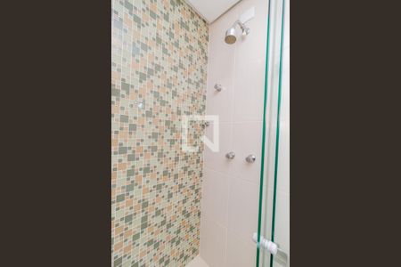 Apartamento à venda com 80m², 3 quartos e 1 vaga Apartamento à venda com 80m², 3 quartos e 1 vagaBanheiro social