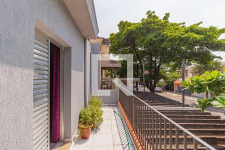 Casa à venda com 267m², 6 quartos e 2 vagas Casa à venda com 267m², 6 quartos e 2 vagasSacada do quarto 1