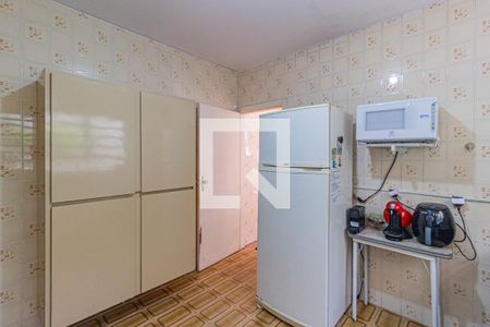 Casa à venda com 267m², 6 quartos e 2 vagas Casa à venda com 267m², 6 quartos e 2 vagasCozinha