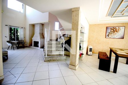 Sala de casa de condomínio para alugar com 3 quartos, 308m² em Granja Olga Ii, Sorocaba