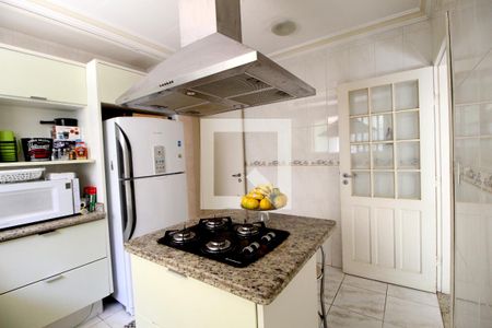 Casa de condomínio para alugar com 308m², 3 quartos e 3 vagasCozinha