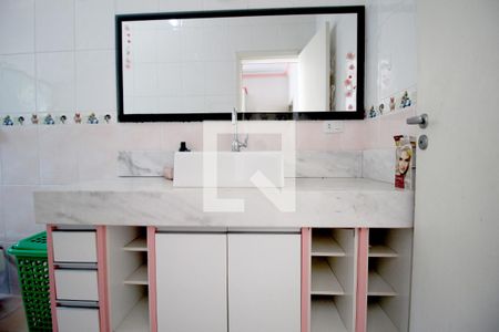 Casa de condomínio para alugar com 308m², 3 quartos e 3 vagasBanheiro da Suíte 3